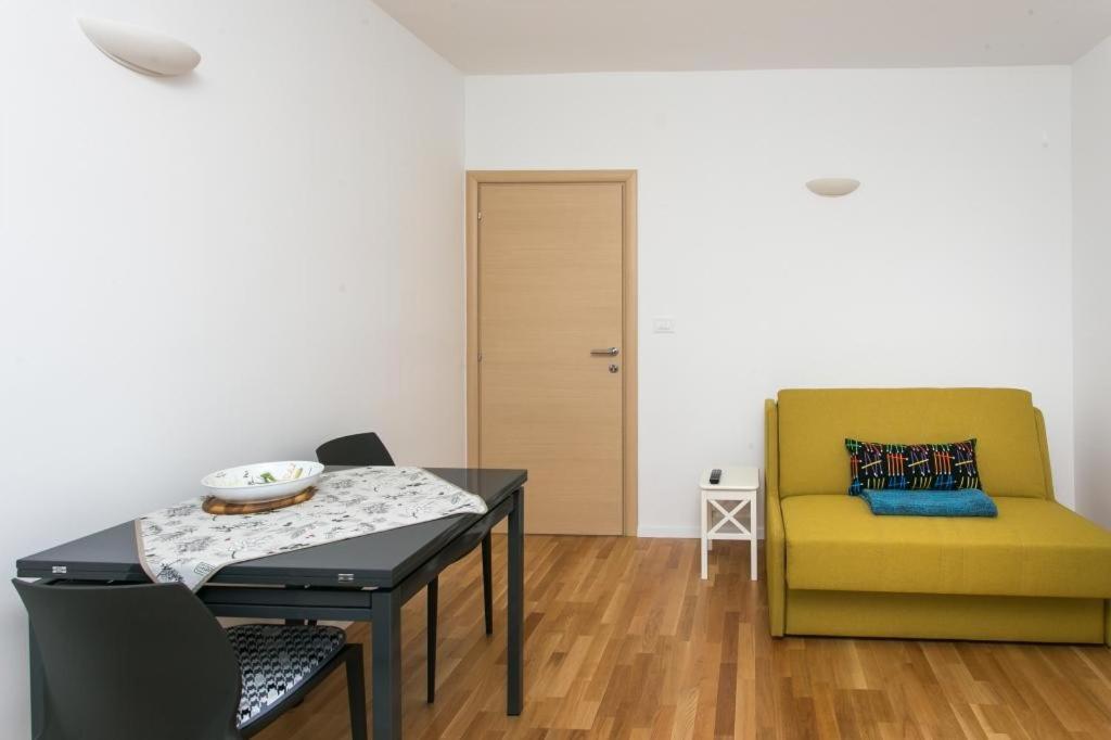 Apartment & Room Cvita Дубровник Екстер'єр фото